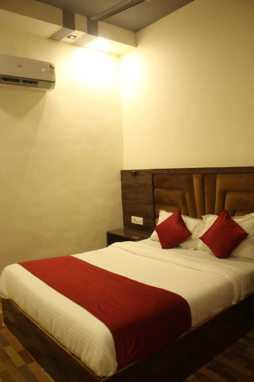 Hotel Siddharth Residency- Siddharth Nagar, Goregaon West 孟买 外观 照片