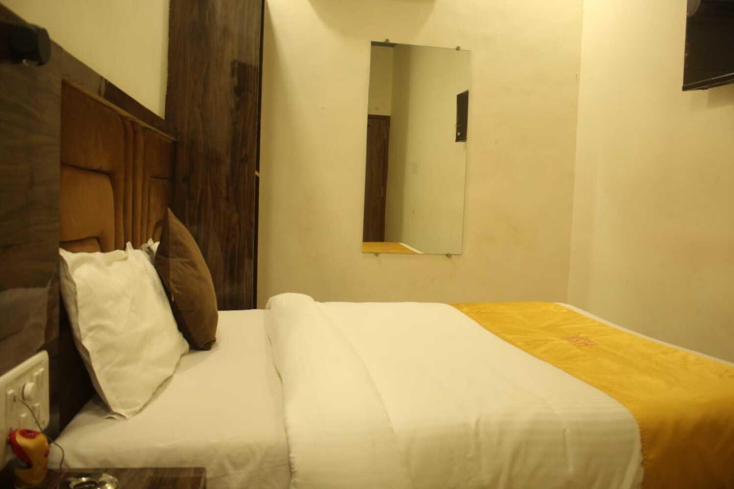 Hotel Siddharth Residency- Siddharth Nagar, Goregaon West 孟买 外观 照片